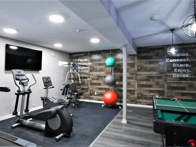 Photo - 234 51ST St Unit 304