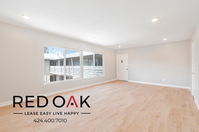 Building Photo - 4646 Coliseum St Unit 4 Rental