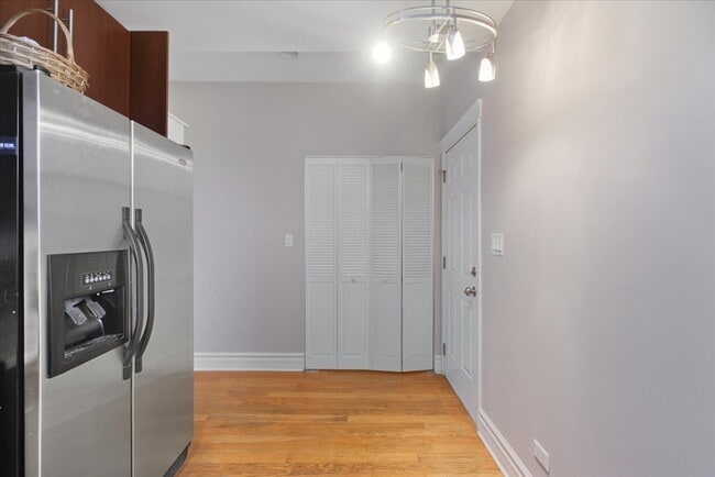 Photo - 1951 N Monticello Ave Unit 2