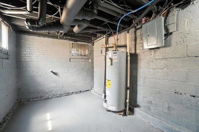 Photo - 887-889-889 E Livingston Ave Unit 887 E Livingston Ave