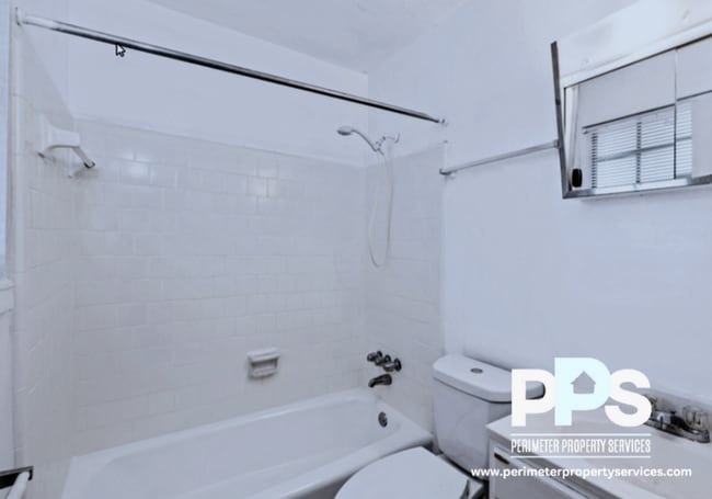 Photo - 115 Burke St