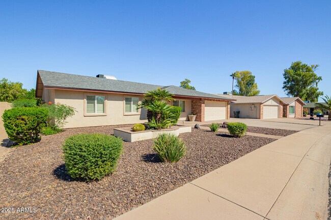 11825 S Coconino St