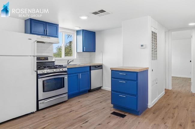 Photo - Charming 2-bedrooms, 1-bath manufactured home in Tucson!
