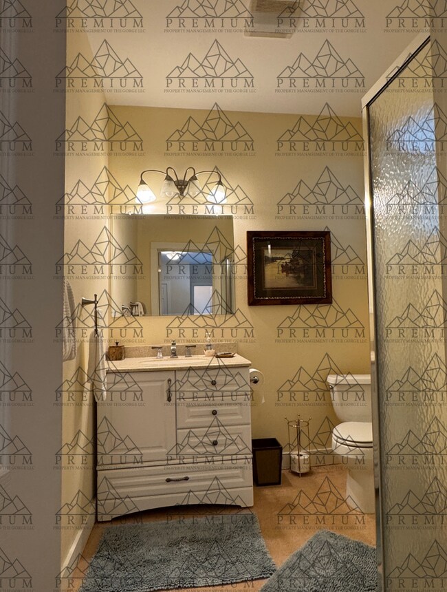 Photo - 1006 E 2nd St Unit #2