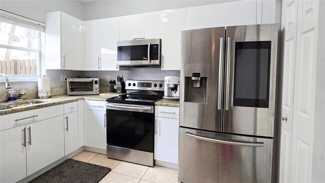 Photo - 5109 SW 141st Ave