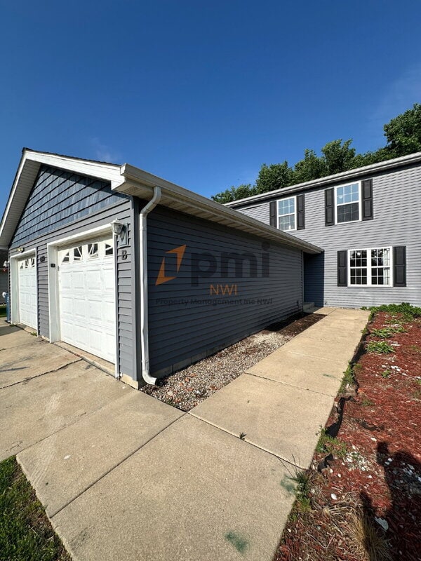 Photo - 678 Dearborn Rd