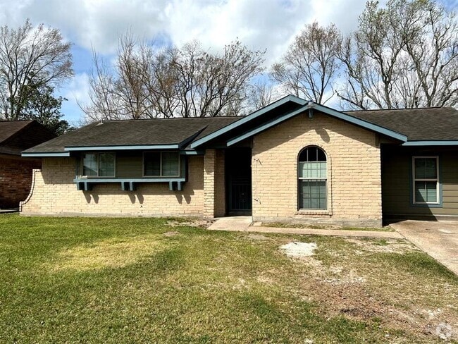 Building Photo - 12403 Russ Dr Rental