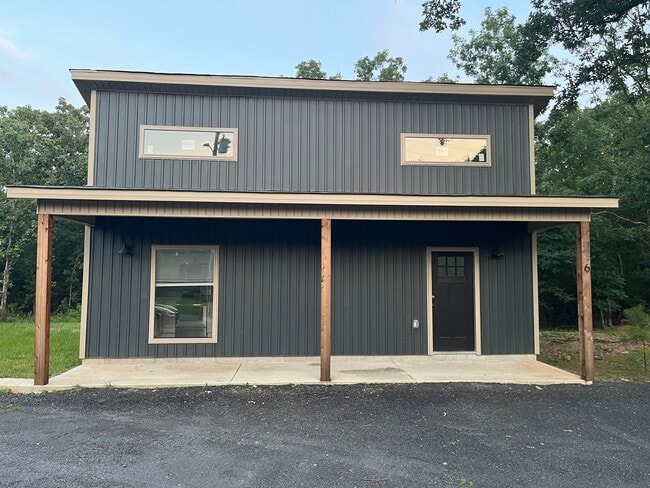Building Photo - 2601 W Maddox Rd Unit 6 Rental