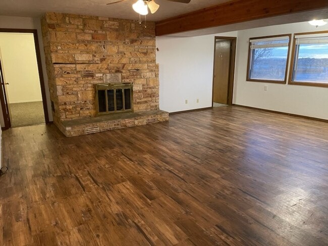 Photo - Waterfront! Sunset views! 3 bdrms! Attached garage! Private driveway!