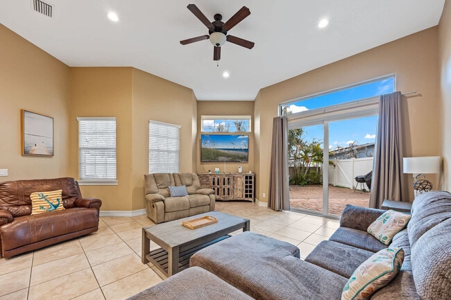 Photo - 132 Mediterranean Way Unit SI ID1598524P