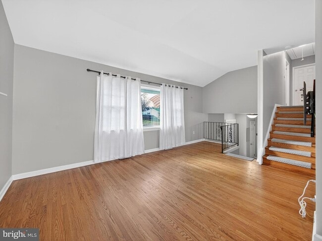 Photo - 1277 Beverly Rd