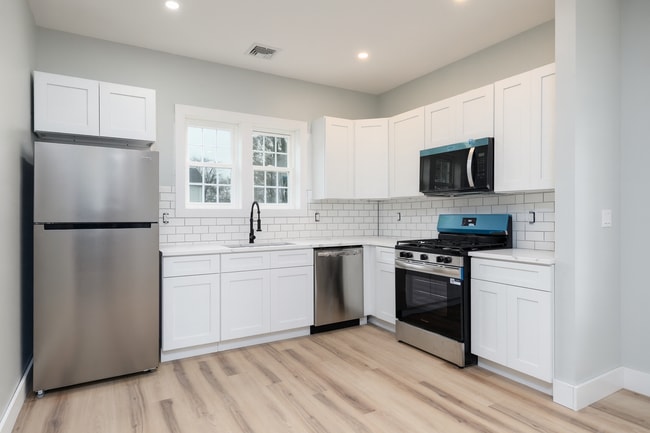 Photo - 18 Georgia Ave