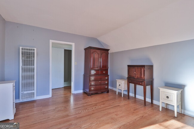Photo - 487 Lakeshore Dr NE Unit 2