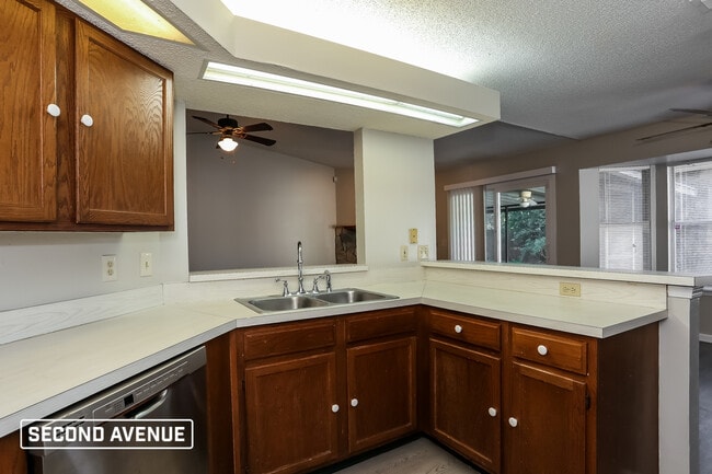 Photo - 6604 Arancio Dr W