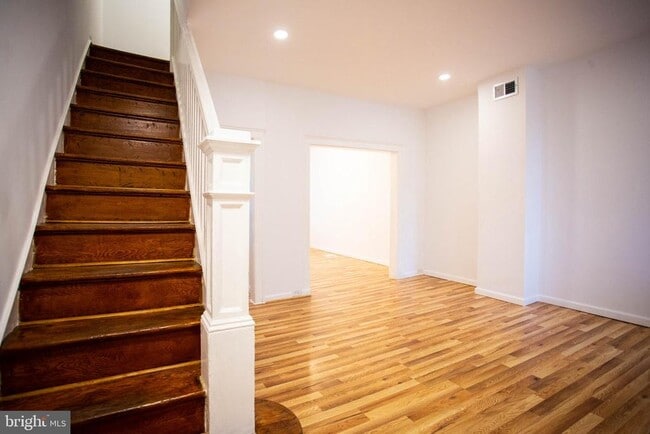 Photo - 3702 Hayward Ave