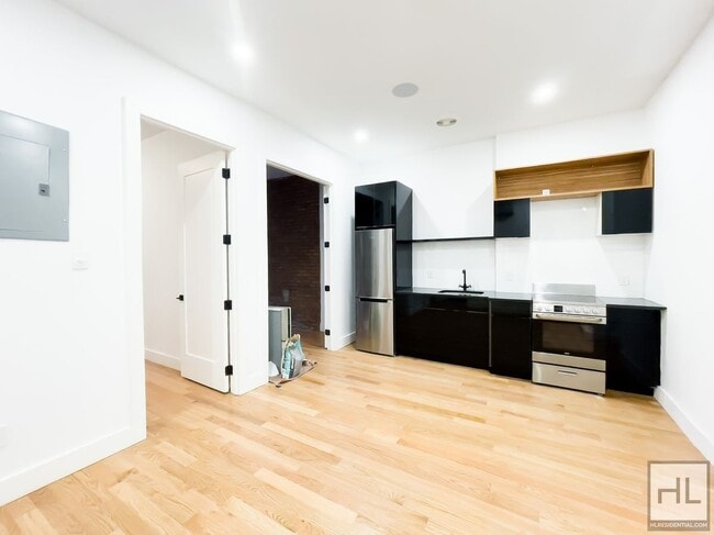 Building Photo - Amazing 4-Bed 3-Bath East Village Apartmen... Rental
