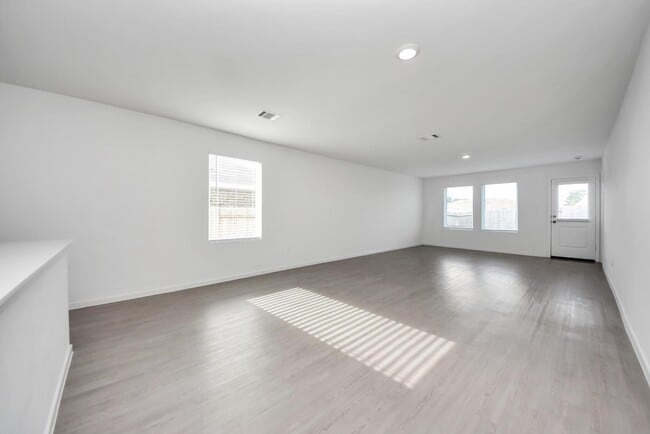 Photo - 248 Hazy Pnes Ln