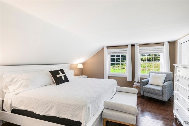 Photo - 4373 Jordan Rd