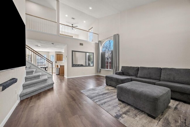 Photo - 1619 Balmorhea Ln