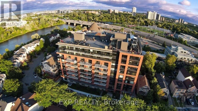 Photo - 36 Robinson Ave