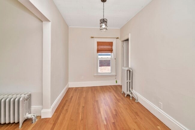 492 Metropolitan Ave Unit 2