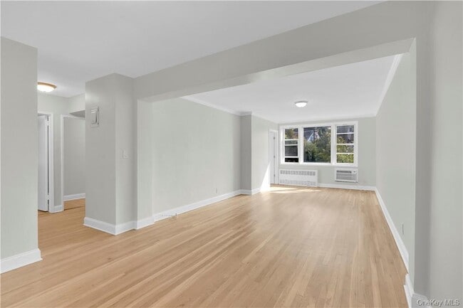 Photo - 700 Scarsdale Ave Unit 3T