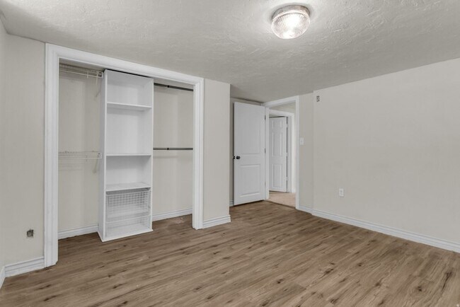 Photo - 1035 Hillcrest Dr