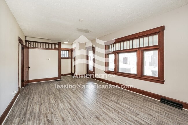 Photo - 128 Smith Ave NW