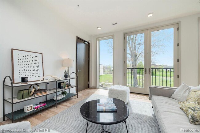 Photo - 1450 Townsend St