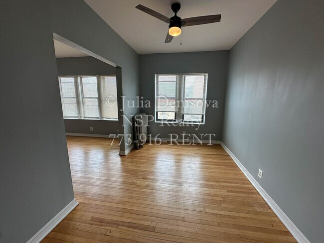 Photo - 1319 W Estes Ave