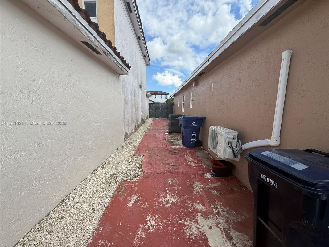 Photo - 13770 SW 17th Terrace