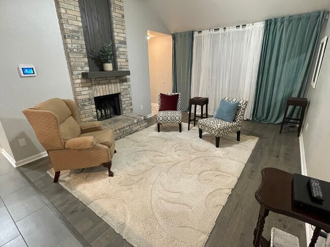 Photo - 10150 Woodtrail