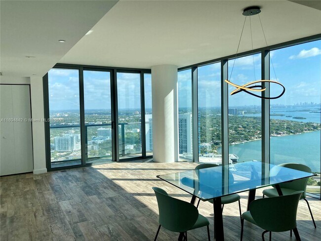 Photo - 650 NE 32nd St Condo Unit 4408