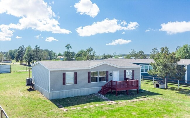 Photo - 132 Rd 5233 House