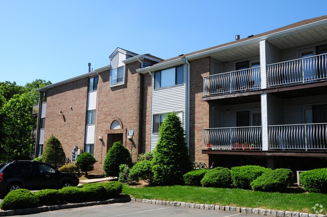 Building Photo - Edison Woods Rental