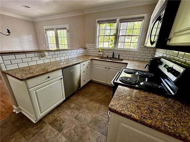 Photo - 115 Peachtree Memorial Dr NW Unit B3