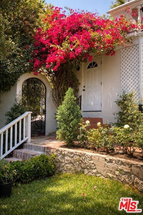 Photo - 8298 Presson Pl