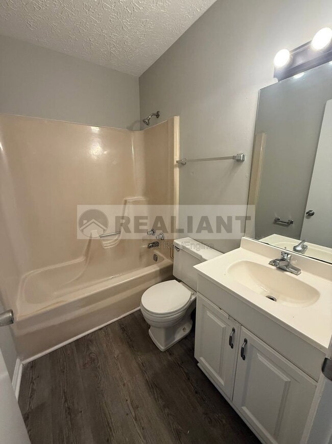 Photo - 3688 Crosby Dr Unit B