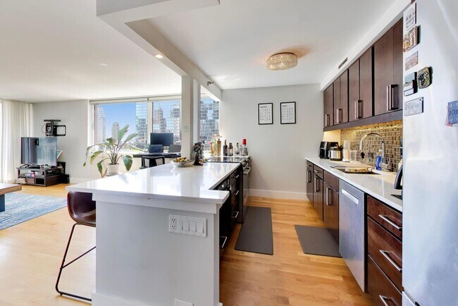 Photo - 200 N Dearborn St Unit 3103