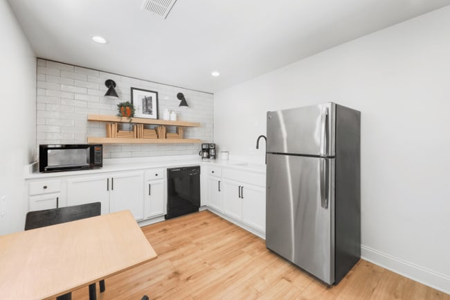 Building Photo - RADIUS Duluth