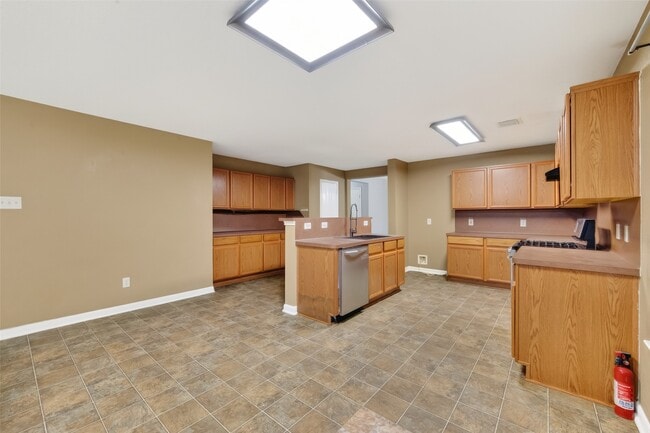 Photo - 9219 Pinderfield Ct