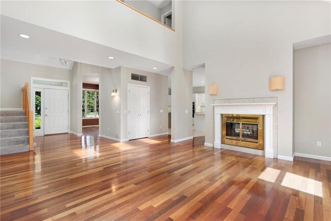 110 Osprey Dr