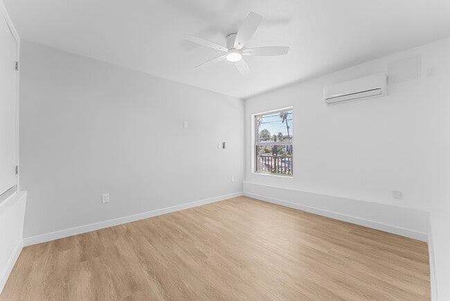 3212 Hamilton Way