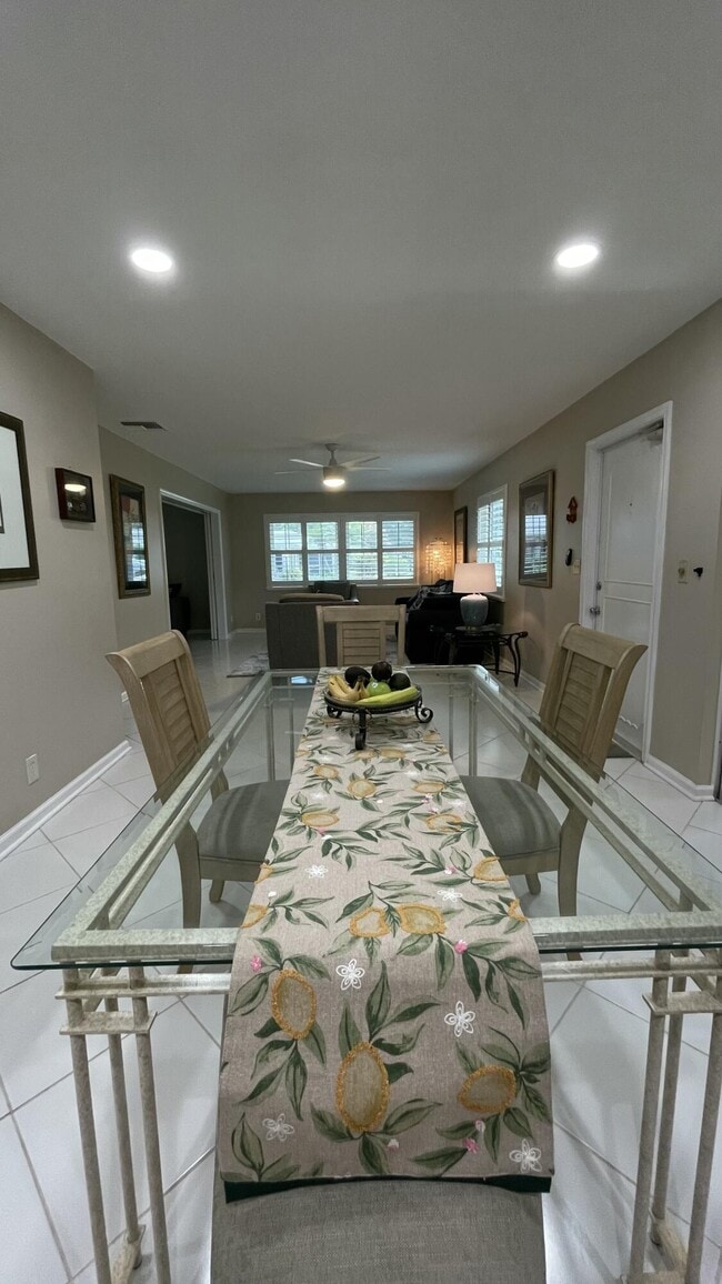 Photo - 10140 S 44th Dr Unit 372