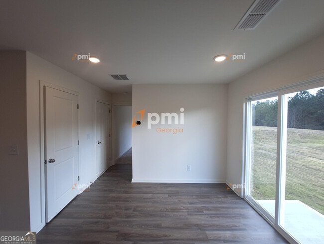 Photo - 181 Kinsale Dr