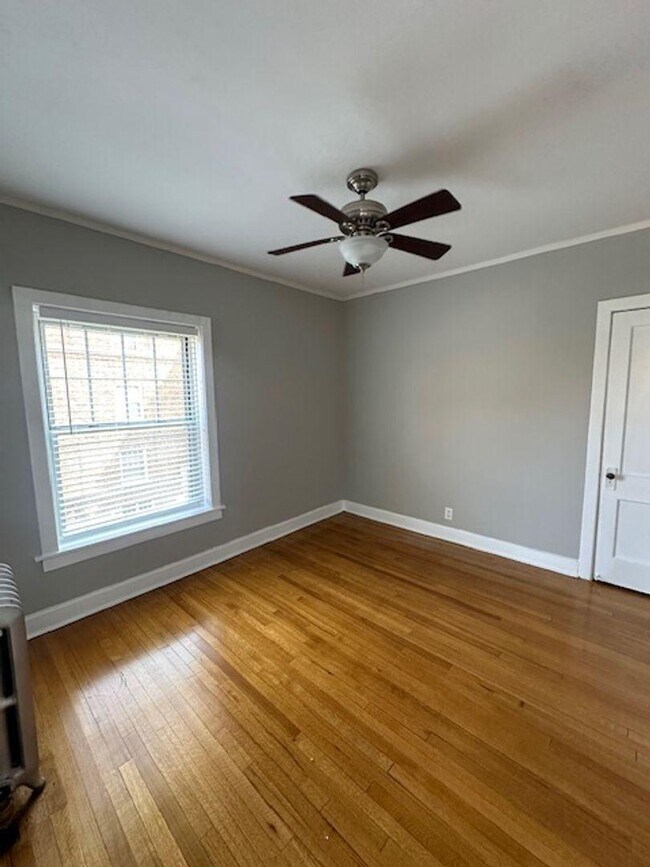 Photo - 2 bedroom in Chicago IL 60660 Unit 54-1N