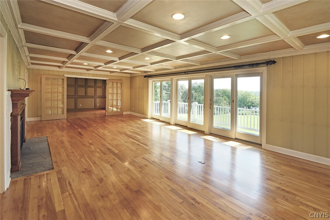 Photo - 2890 W Lake Rd