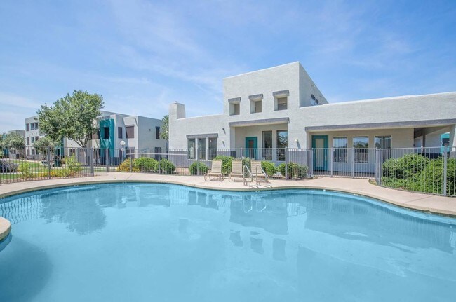 Desert Eagle - Desert Eagle Apartments