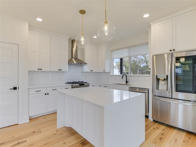 Photo - 1106 Walton Ln