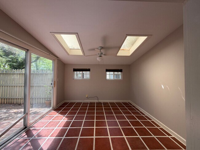 Photo - End unit townhouse in South Park